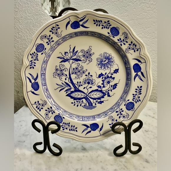 ORIENTAL BLUE ONION DINNER PLATE 105/8TH INCH BY SEARS VINTAGE IRONSTONE JAPAN